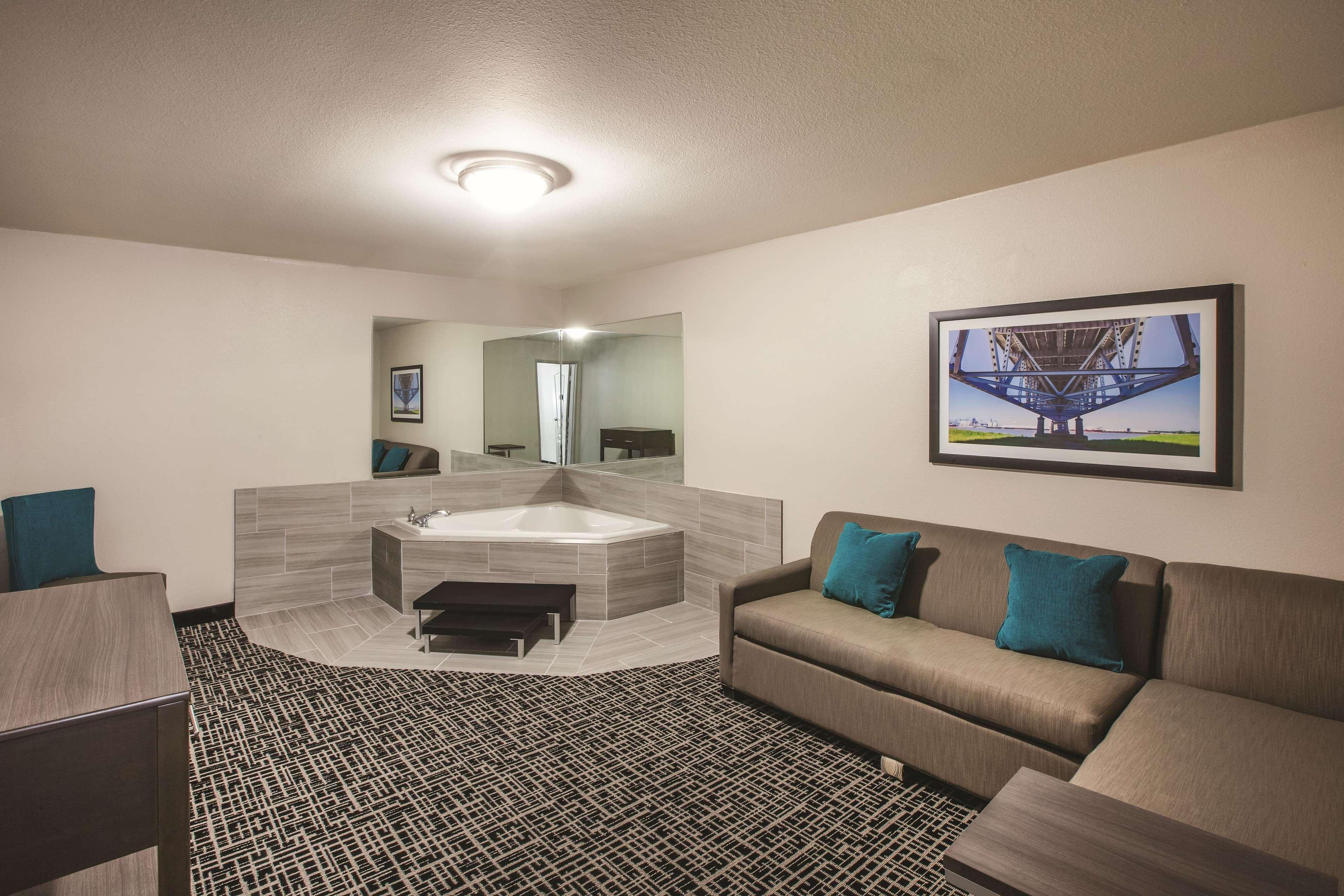 La Quinta By Wyndham Walker - Denham Springs Otel Dış mekan fotoğraf