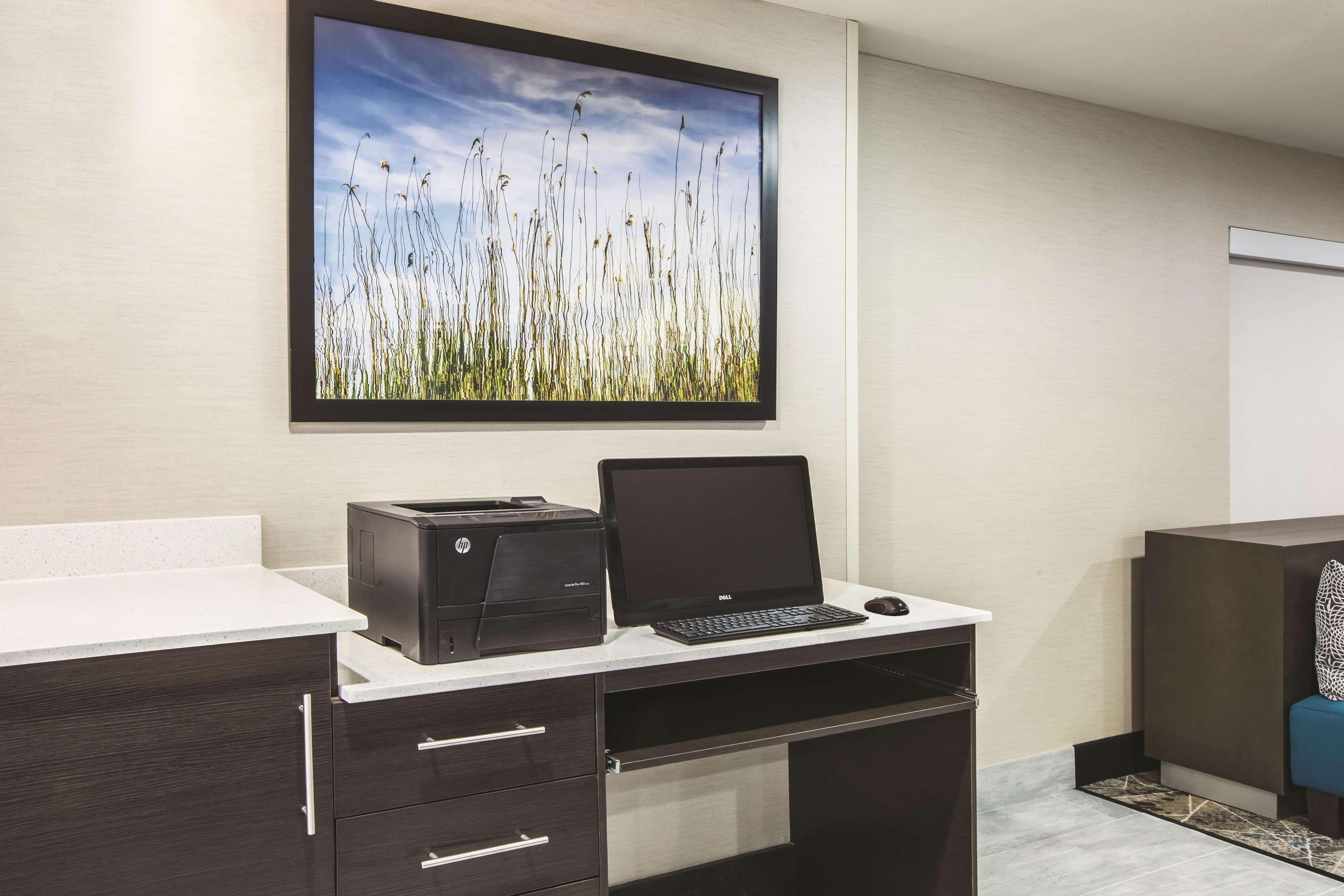 La Quinta By Wyndham Walker - Denham Springs Otel Dış mekan fotoğraf